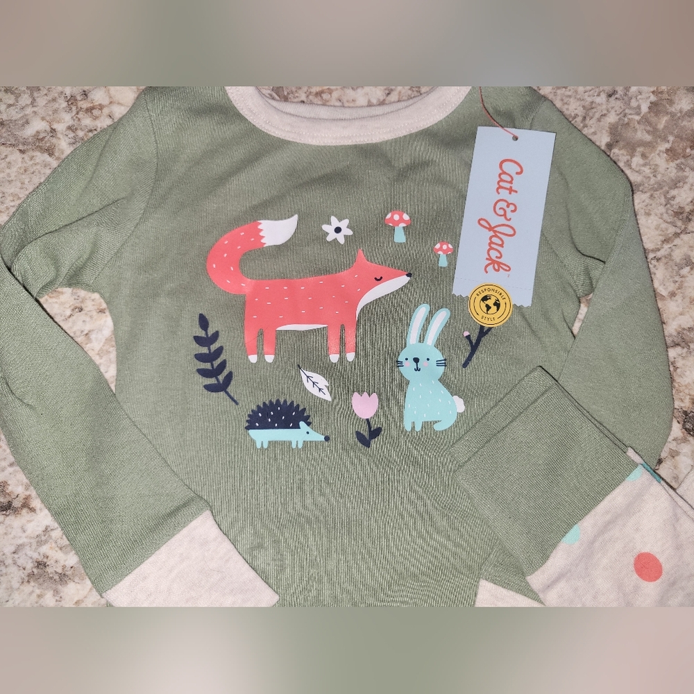 Cat & Jack Kids' Green Animal Print Pajamas 2T NWT ❤️❤️